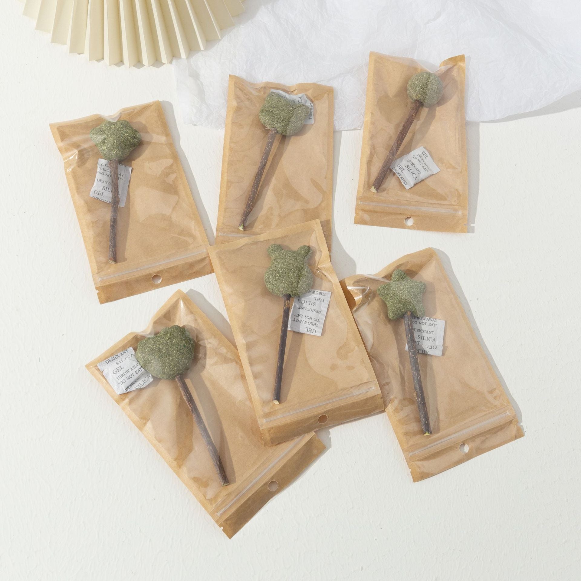 Natural Silvervine Catnip Lollipop for Cats - Interactive Chew Toy & Dental Treat
